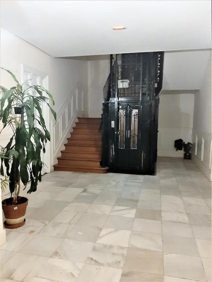 Hostal Dulcinea Madrid Bagian luar foto