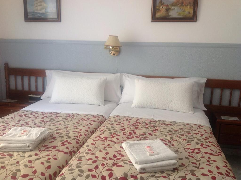 Hostal Dulcinea Hotel Madrid Ruang foto